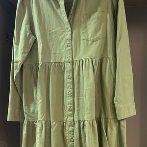 Women’s crown and Ivy two-tier dress